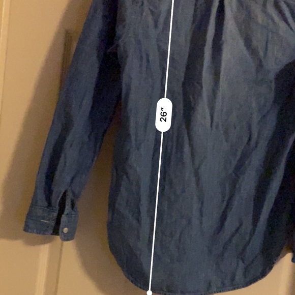 NWOT💙 Relaxed Chambray Classic Shirt - Picture 7 of 8